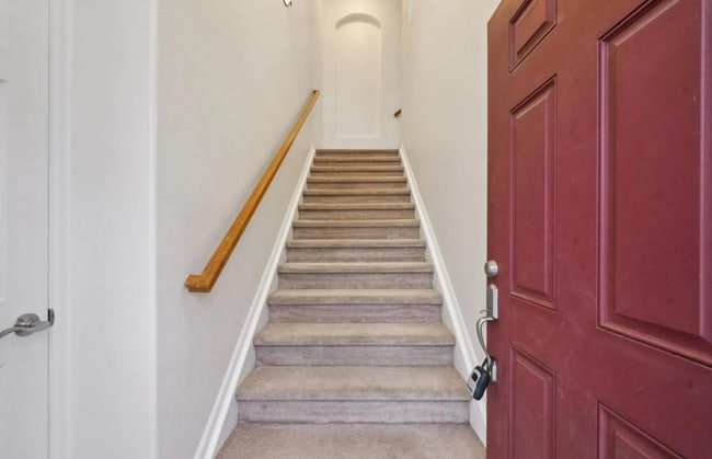 Building Photo - Modern Comfort & Convenience in Westminste...
