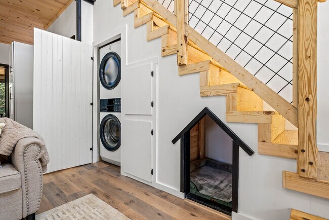 Building Photo - 152 Baxter Rd