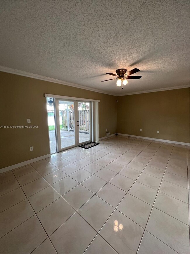 Building Photo - 17798 SW 139th Ct