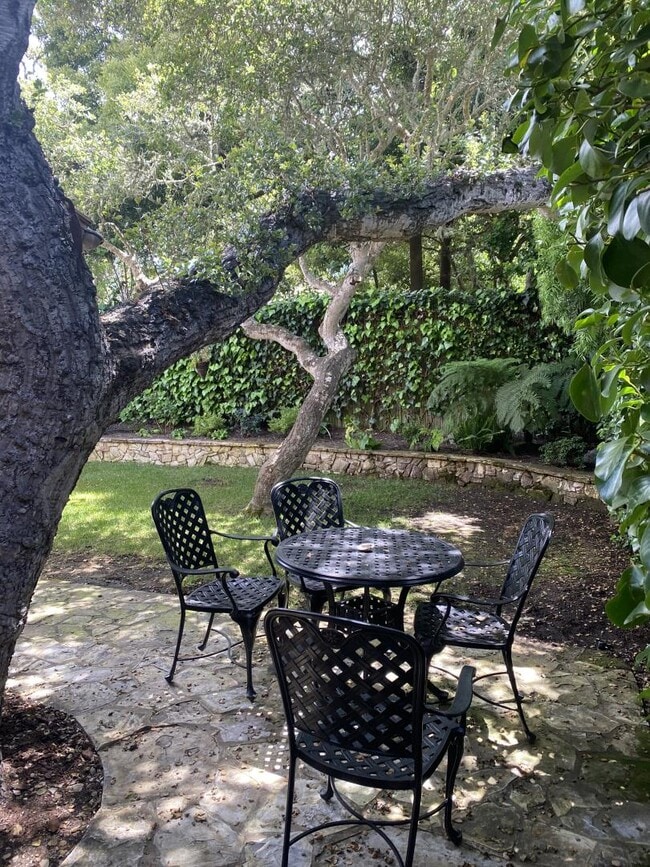 Building Photo - 0 Carmelo St