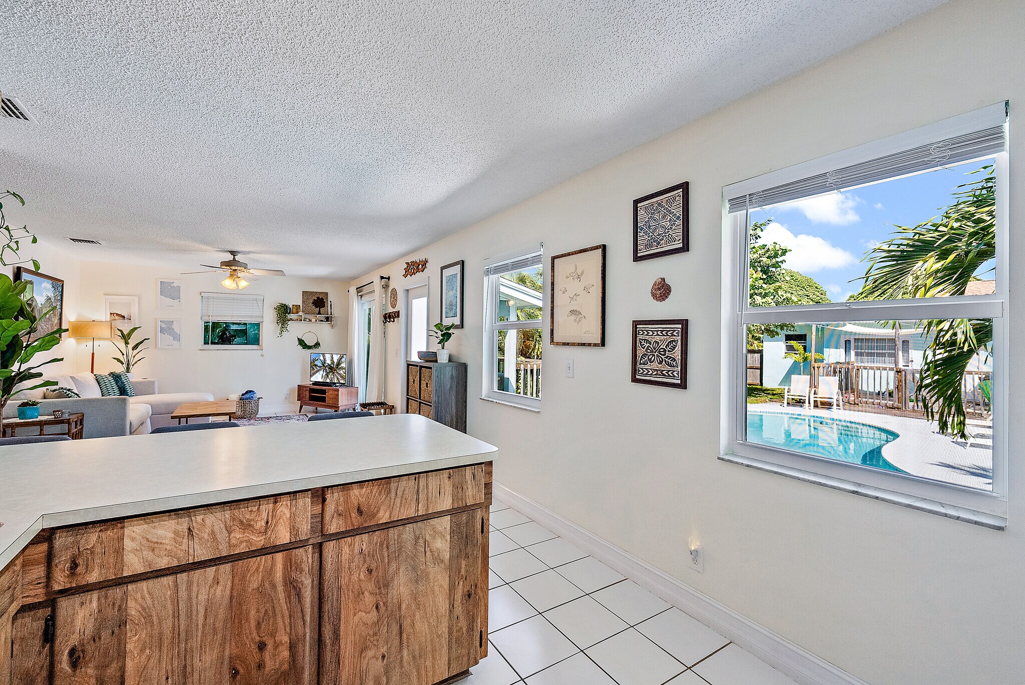 Building Photo - 2686 Hinda Rd