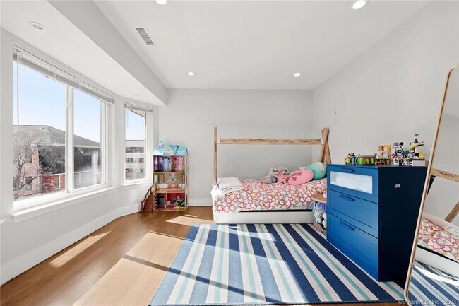 Building Photo - 1611 Washington Blvd