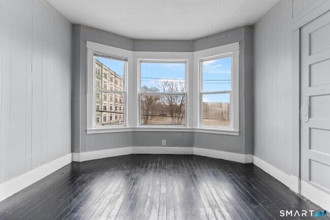 Building Photo - 78 Shelton Ave