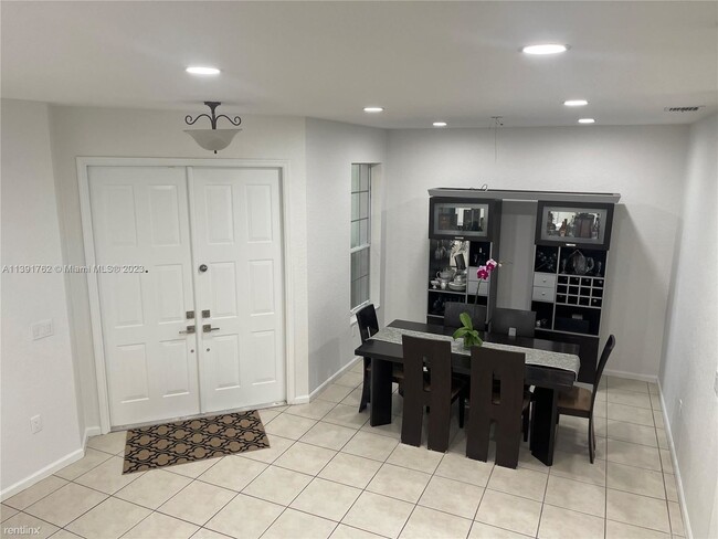 Building Photo - 5 br, 3 bath House - 16479 SW 29th St # 16479