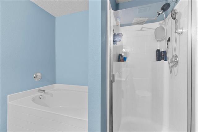 Building Photo - 5401 Pandale Valley Dr