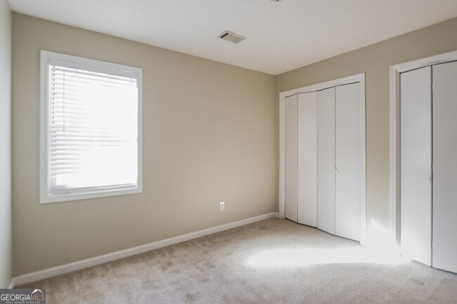 Building Photo - 2664 Windage Dr SW