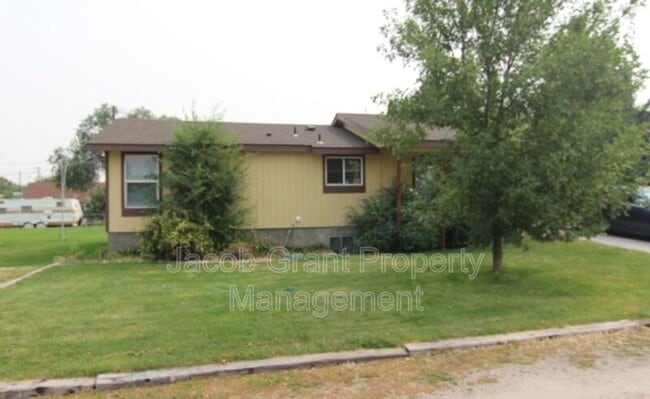 Primary Photo - 5029 Walker Ave