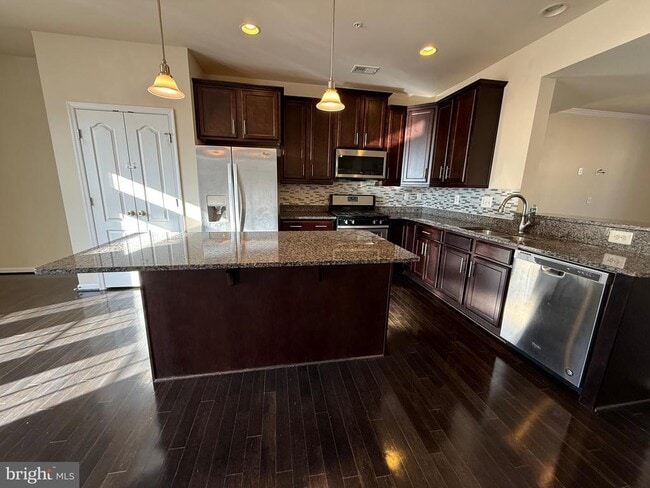 Building Photo - 2817 Shearwater Ln