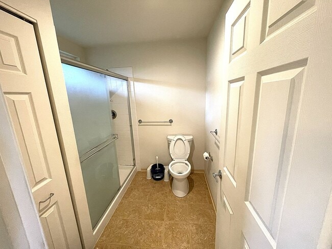 Building Photo - Maui Lani - Furnished 4-bedroom, 3-bathroom home with a 2 car garage