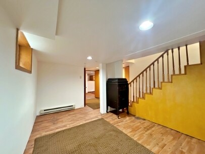 Building Photo - 5916 SE Francis St