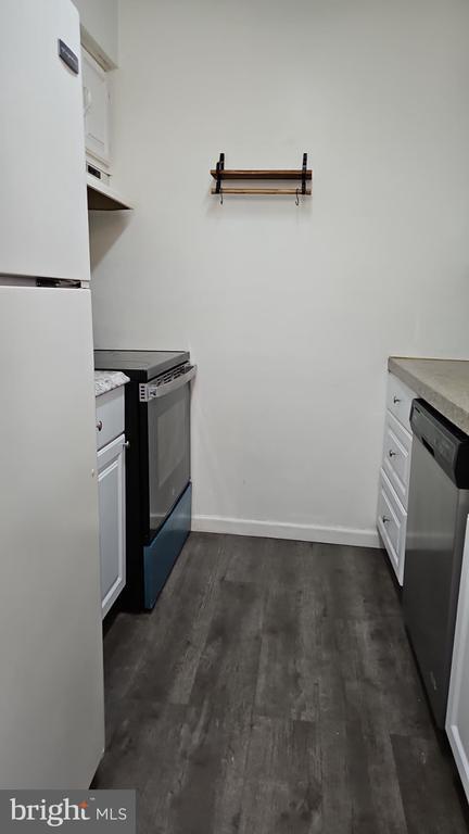 Building Photo - 909 Ravens Crest Dr