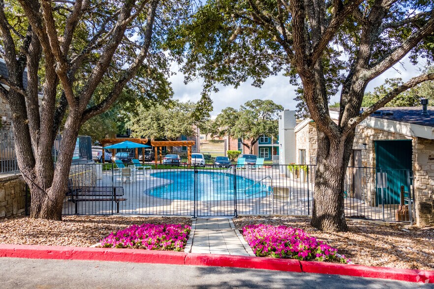 Meadows 14001 Oak Meadows Universal City TX 78148 Apartment Finder