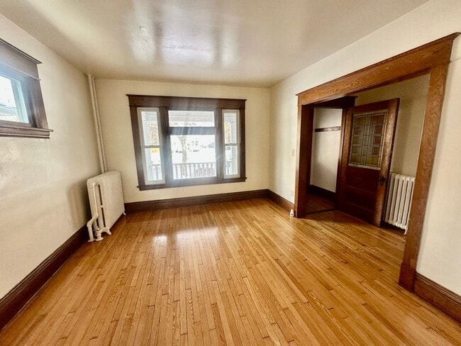 Building Photo - Spacious 3-Bedroom w/ Sundeck & In-Unit Laundry!