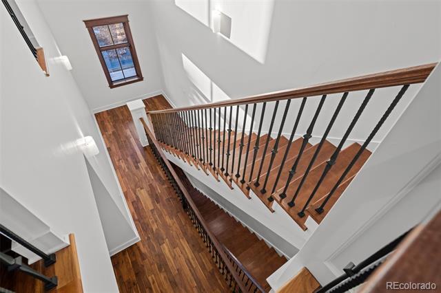 Building Photo - 360 Garfield St