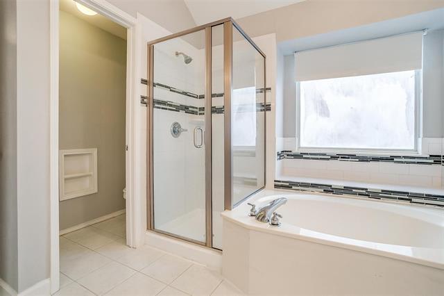 Building Photo - 1945 Reddenson Ct