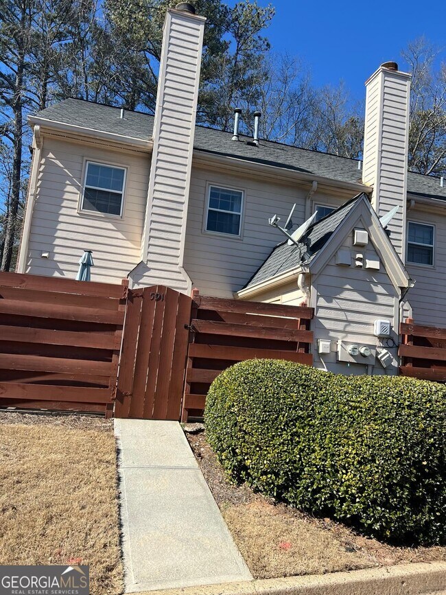 Building Photo - 591 Wedgewood Dr