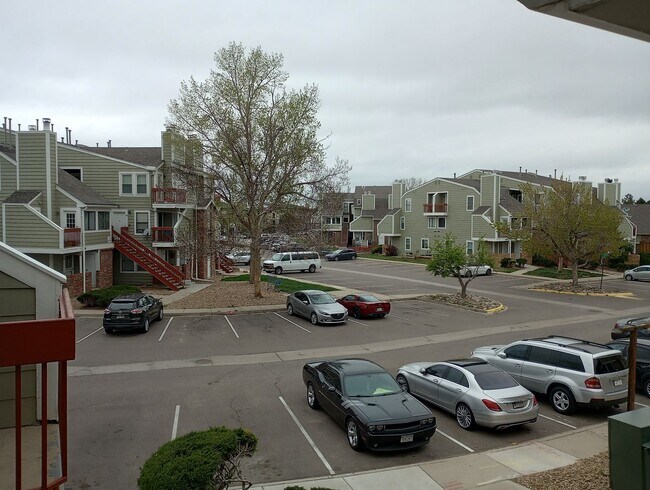 Building Photo - Dearborn 2 bed 1 bath, Great location off Miss. and Sable near I-225 and Aurora Mall