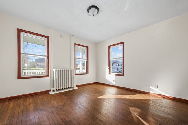 Primary Photo - 294 Bellevue St