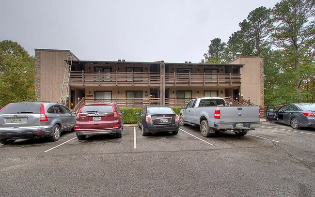Building Photo - 1081 Cove Rd