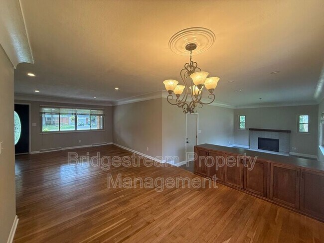 Building Photo - 2708 Ater Dr