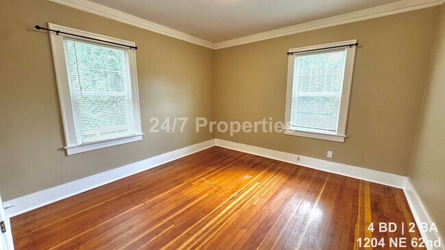 Building Photo - Charming 4 BD | 2 BA Bungalow with A/C - North Tabor