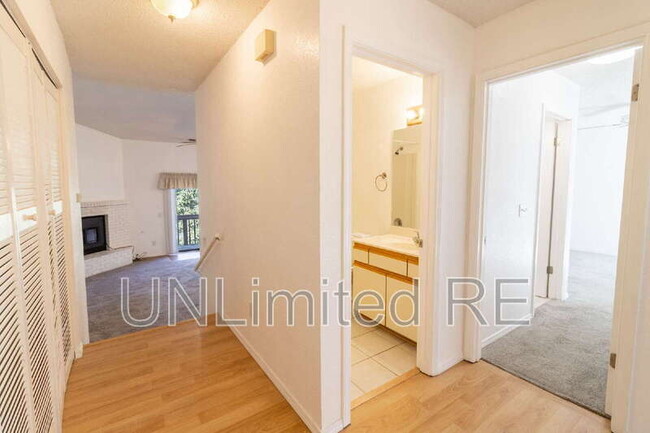 Building Photo - 2735 N Walnut Hills Dr