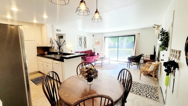 Primary Photo - 31200 Landau Blvd