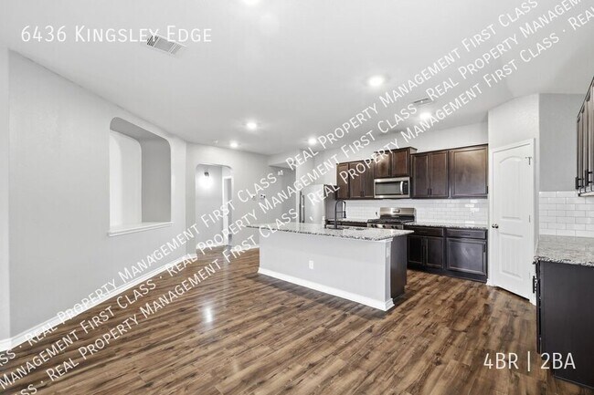 Building Photo - 6436 Kingsley Edge