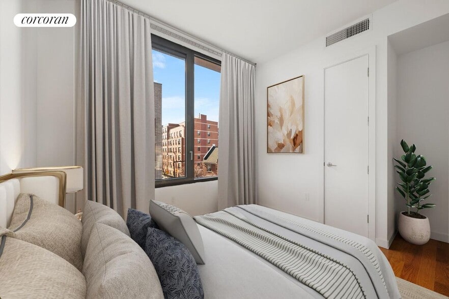 Building Photo - 54 Noll St