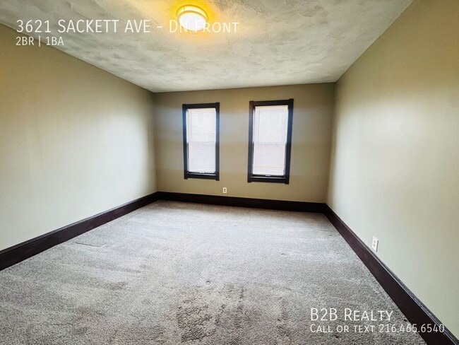 Building Photo - 3621 Sackett Ave