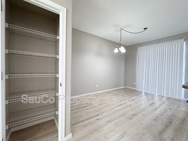 Building Photo - 3491 SE Pepperwood Way