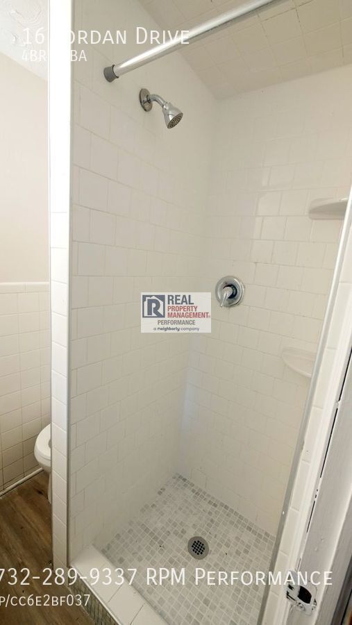 Building Photo - 16 Jordan Dr