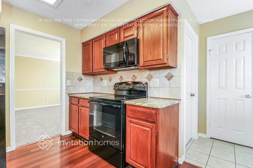 Building Photo - 2847 Ironwood Dr