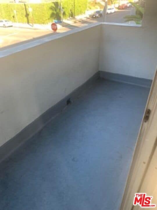 Building Photo - 7924 Clinton St