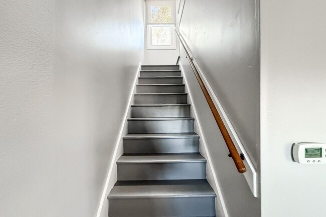 Building Photo - Remodeled 3-Bedrom Richland Alphabet Home ...
