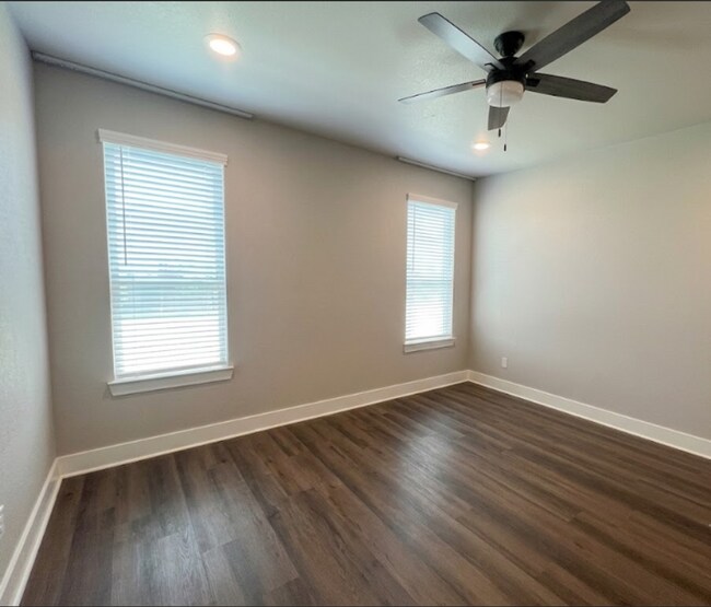 Building Photo - AVAILABLE NOW; APPLY TODAY ON OUR WEBSITE!!!