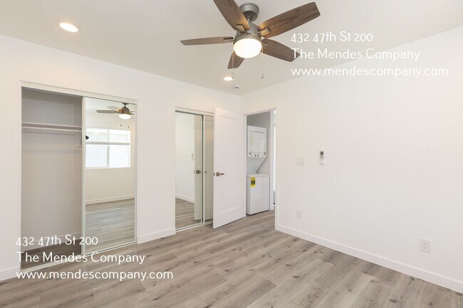 Building Photo - 432 47th St