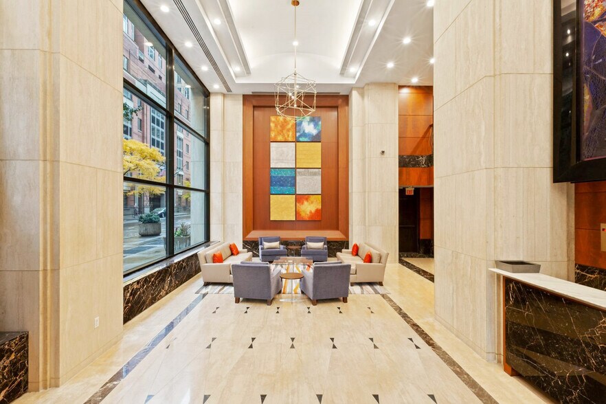 Building Photo - 60 W 66th St