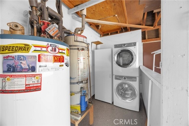 Building Photo - 16357 Spruce St