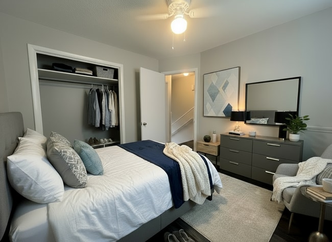 Building Photo - Newly 2 Bedroom and 1.5 Bath Townhome - With Parking