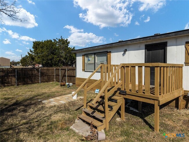 Building Photo - 3034 Barr Ln