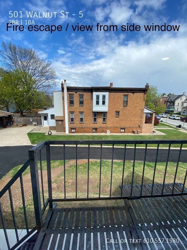 Building Photo - 501 Walnut St