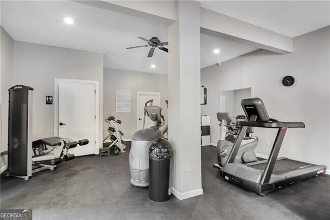 Building Photo - 54 Basswood Cir NE