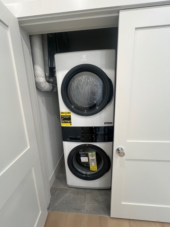 Building Photo - 105 Sea St