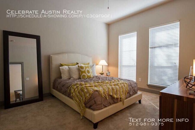 Building Photo - Residences at the Triangle