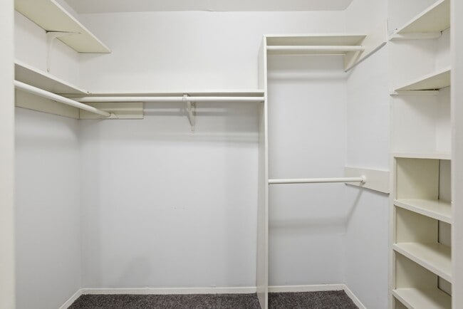 Building Photo - 1433 Cedar Post Ln