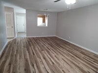 Building Photo - 606 Gawin Dr