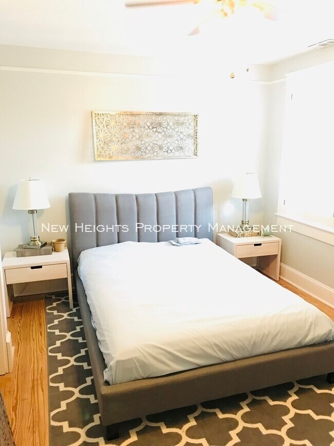 Building Photo - 301 Broad St