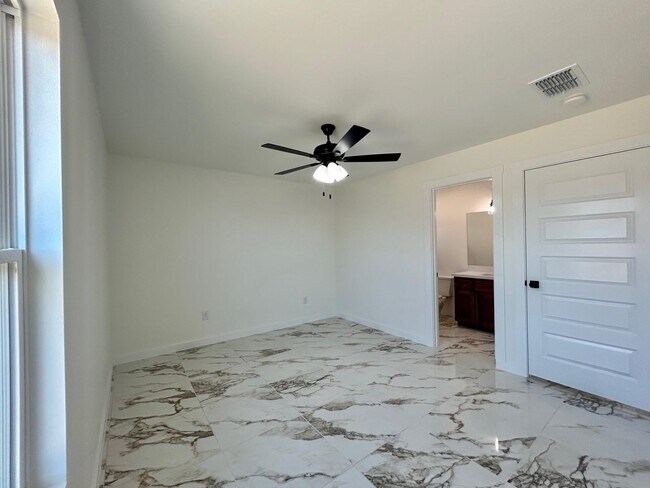 Building Photo - 1628 Bilbao Drive