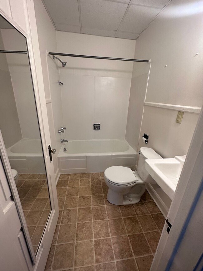 Building Photo - Princeton Apartments